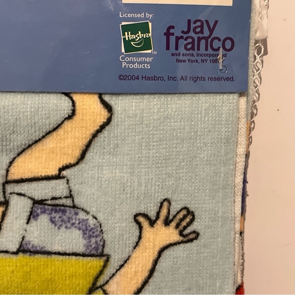 Vintage Chutes and ladders Game Beach Towel Hasbro Jay Franco Rare 2004 NOS - Picture 3 of 3